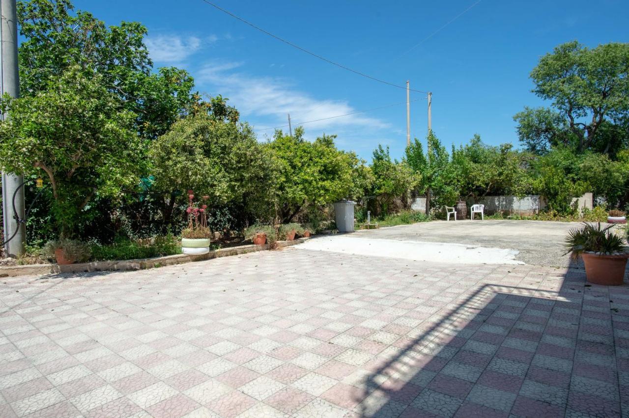 Il Casello Country House Parcheggio Gratuito Шакка Экстерьер фото
